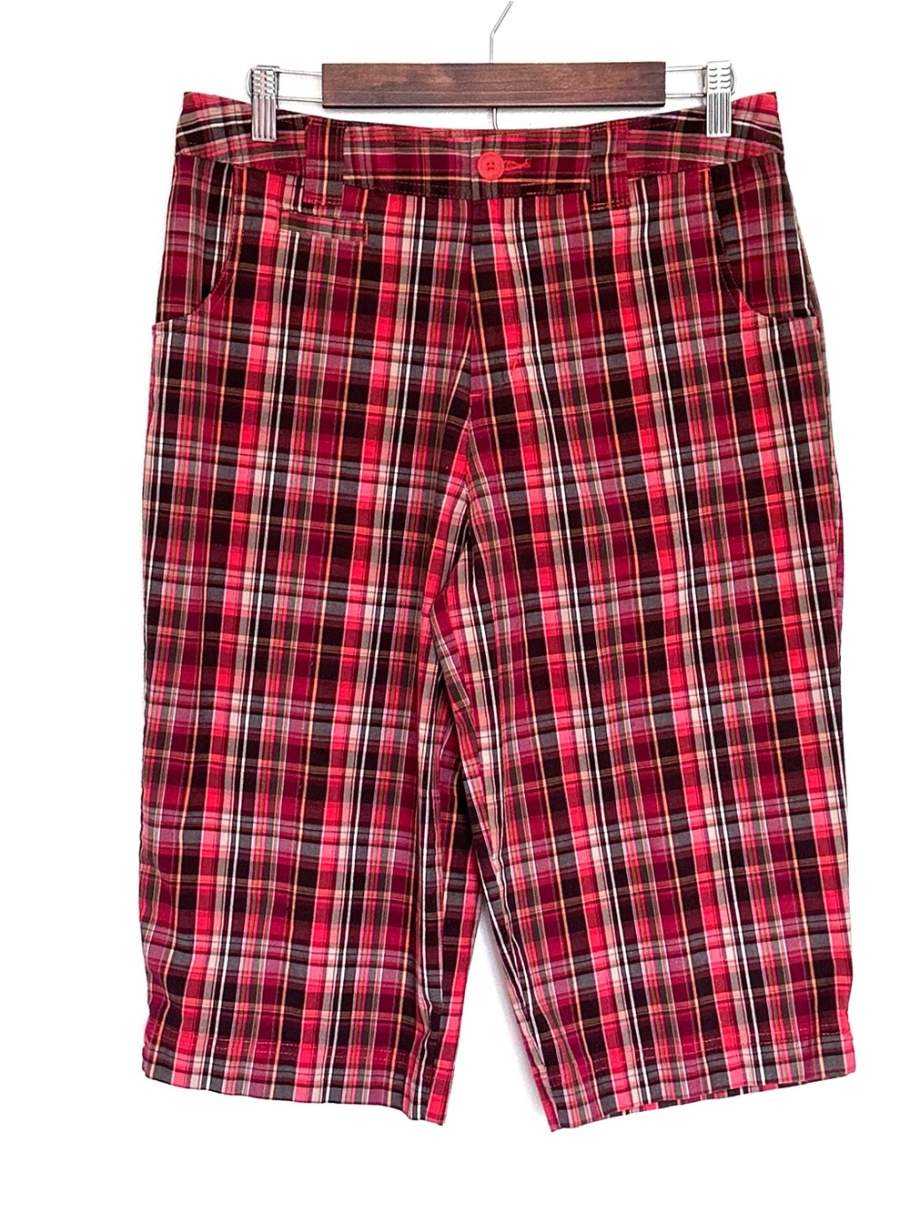 White Stag Capris Women’s Size 10 Red Plaid High Rise Pockets